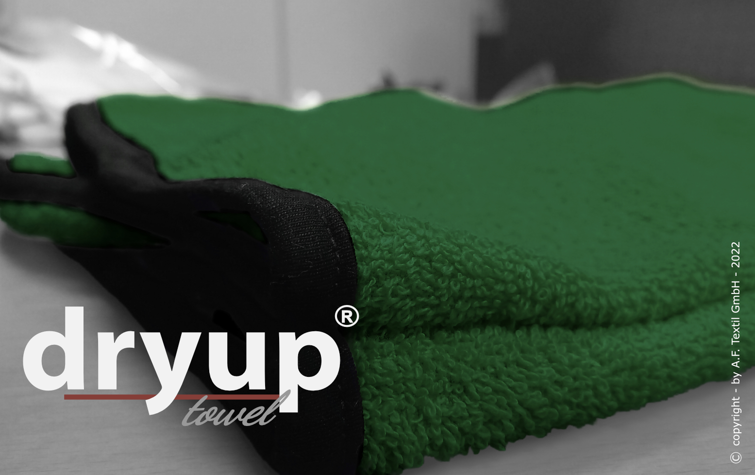 Dryup® towel dark green